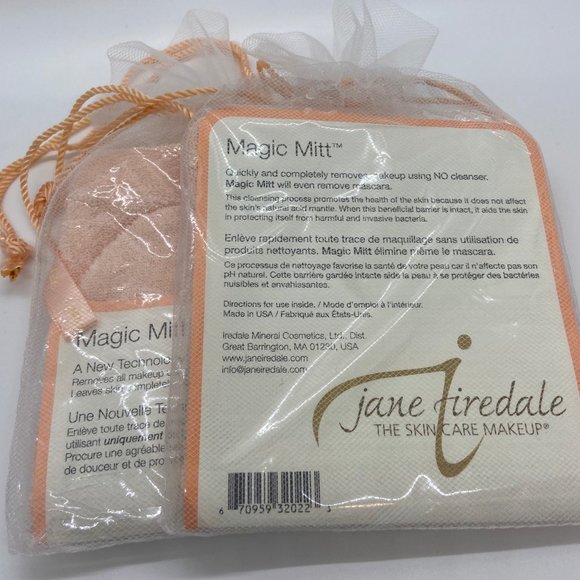 Jane Iredale Magic Mitt Removes all Make Up - Picture 3 of 3